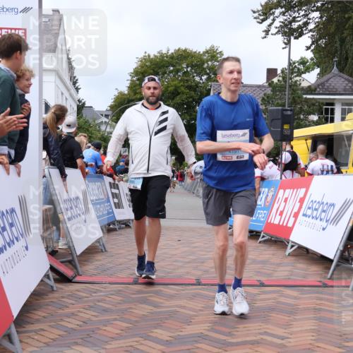30.08.2026 - Blankeneser Heldenlauf Lena Gebhardt http://msf.ph/oto/10062988 30.08.2026 12:35:01 Ziel 4095, 4187, 4191 meine-sportfotos.de