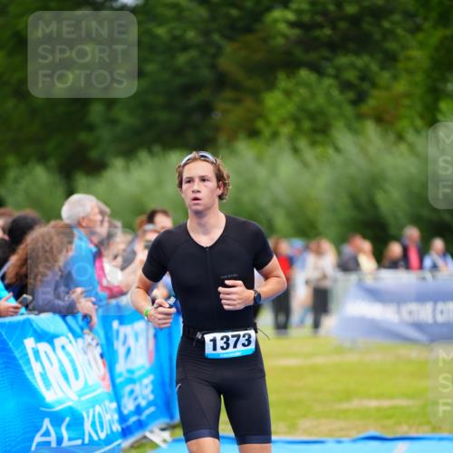 30.08.2026 - Elbe Triathlon Hamburg LAZAROV Photography http://msf.ph/oto/10062992 30.08.2026 11:51:39 Ziel 1373, 1516 meine-sportfotos.de