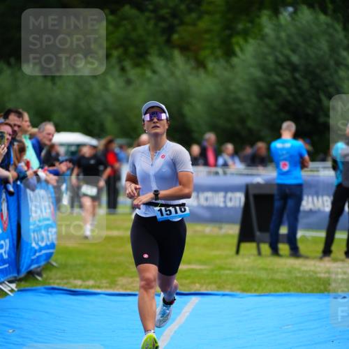 30.08.2026 - Elbe Triathlon Hamburg LAZAROV Photography http://msf.ph/oto/10063004 30.08.2026 11:51:45 Ziel 932, 1332, 1516 meine-sportfotos.de