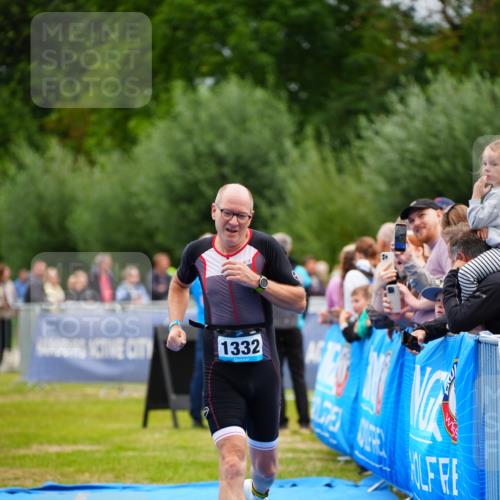 30.08.2026 - Elbe Triathlon Hamburg LAZAROV Photography http://msf.ph/oto/10063031 30.08.2026 11:51:52 Ziel 822, 932, 980, 1262, 1332 meine-sportfotos.de