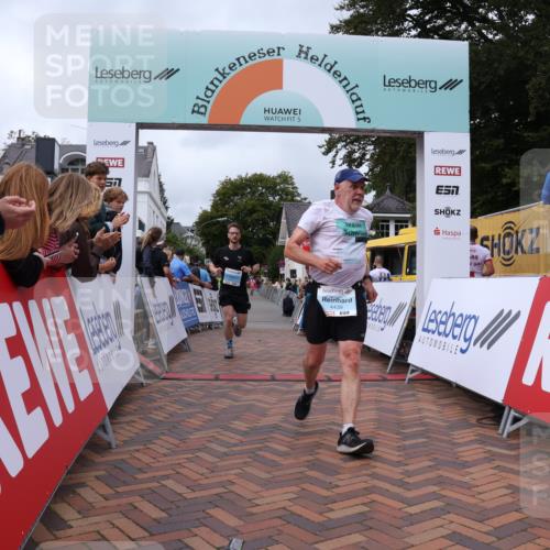 30.08.2026 - Blankeneser Heldenlauf Lena Gebhardt http://msf.ph/oto/10063036 30.08.2026 12:35:18 Ziel 2085, 4036, 4321, 4439, 4471 meine-sportfotos.de