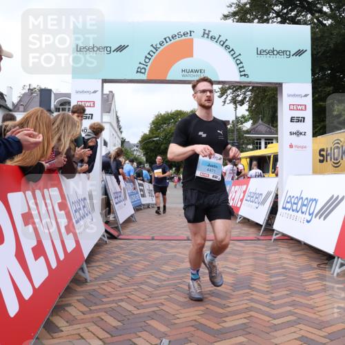 30.08.2026 - Blankeneser Heldenlauf Lena Gebhardt http://msf.ph/oto/10063046 30.08.2026 12:35:19 Ziel 2085, 4036, 4321, 4439, 4471 meine-sportfotos.de