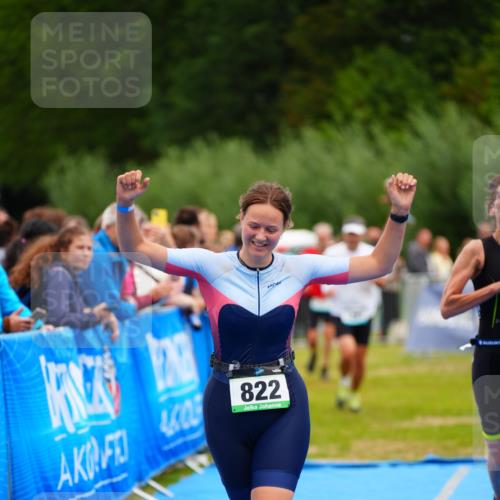 30.08.2026 - Elbe Triathlon Hamburg LAZAROV Photography http://msf.ph/oto/10063055 30.08.2026 11:51:59 Ziel 822, 980, 1262, 1281, 1331, 1455 meine-sportfotos.de