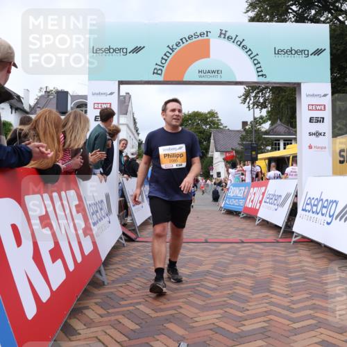 30.08.2026 - Blankeneser Heldenlauf Lena Gebhardt http://msf.ph/oto/10063069 30.08.2026 12:35:23 Ziel 2085, 4123, 4321, 4439, 4471 meine-sportfotos.de