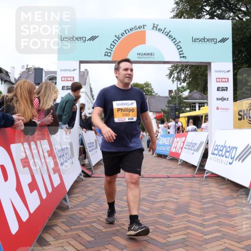 30.08.2026 - Blankeneser Heldenlauf Lena Gebhardt http://msf.ph/oto/10063072 30.08.2026 12:35:24 Ziel 2085, 4123, 4439, 4471 meine-sportfotos.de