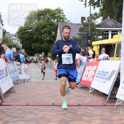 30.08.2026 - Blankeneser Heldenlauf Lena Gebhardt http://msf.ph/oto/10063079 30.08.2026 12:35:28 Ziel 2085, 4123 meine-sportfotos.de
