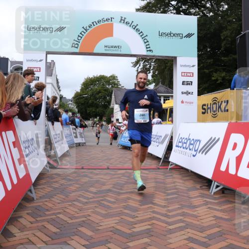 30.08.2026 - Blankeneser Heldenlauf Lena Gebhardt http://msf.ph/oto/10063083 30.08.2026 12:35:28 Ziel 2085, 4123 meine-sportfotos.de