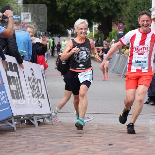 30.08.2026 - Blankeneser Heldenlauf Lena Gebhardt http://msf.ph/oto/10063090 30.08.2026 12:35:31 Ziel 4123, 4360, 4391 meine-sportfotos.de