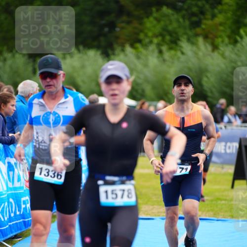 30.08.2026 - Elbe Triathlon Hamburg LAZAROV Photography http://msf.ph/oto/10063098 30.08.2026 11:52:19 Ziel 943, 1128, 1171, 1336, 1578 meine-sportfotos.de