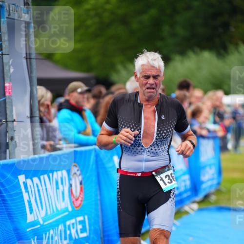30.08.2026 - Elbe Triathlon Hamburg LAZAROV Photography http://msf.ph/oto/10063152 30.08.2026 11:53:11 Ziel 1367 meine-sportfotos.de