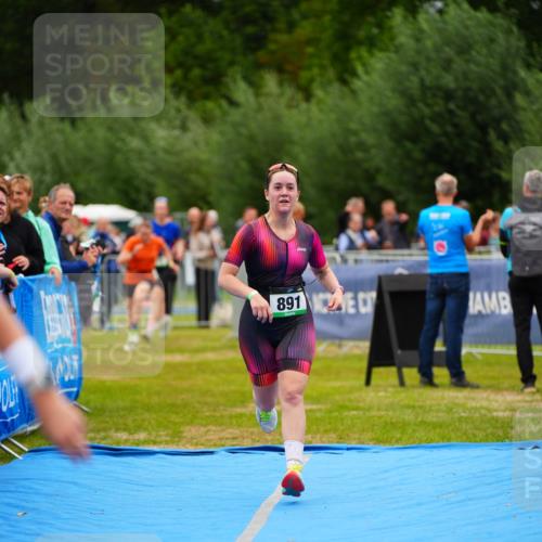 30.08.2026 - Elbe Triathlon Hamburg LAZAROV Photography http://msf.ph/oto/10063175 30.08.2026 11:53:25 Ziel 876, 891, 902, 954 meine-sportfotos.de