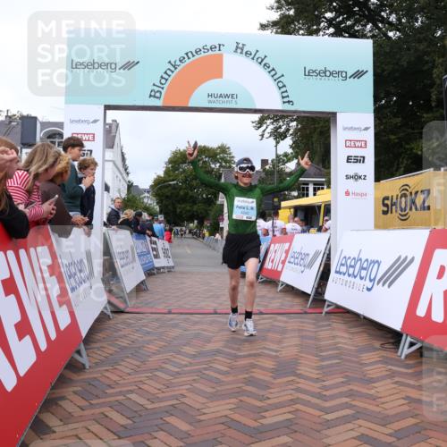30.08.2026 - Blankeneser Heldenlauf Lena Gebhardt http://msf.ph/oto/10063191 30.08.2026 12:36:31 Ziel 4242 meine-sportfotos.de