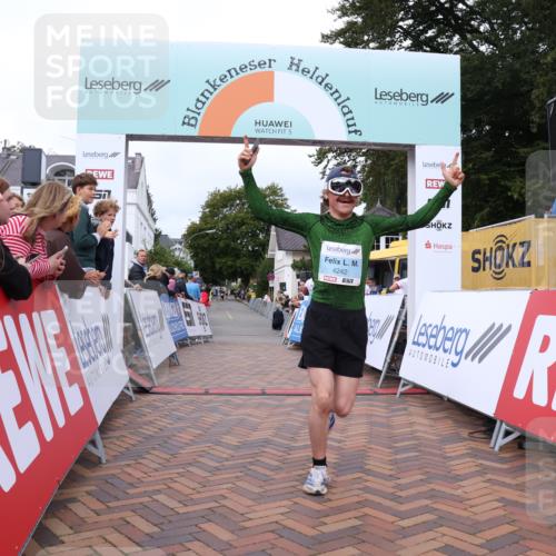 30.08.2026 - Blankeneser Heldenlauf Lena Gebhardt http://msf.ph/oto/10063195 30.08.2026 12:36:31 Ziel 4242 meine-sportfotos.de