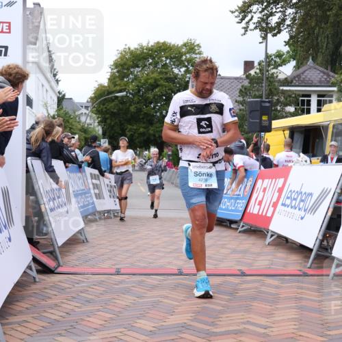 30.08.2026 - Blankeneser Heldenlauf Lena Gebhardt http://msf.ph/oto/10063314 30.08.2026 12:37:37 Ziel 2084, 4239, 4257 meine-sportfotos.de