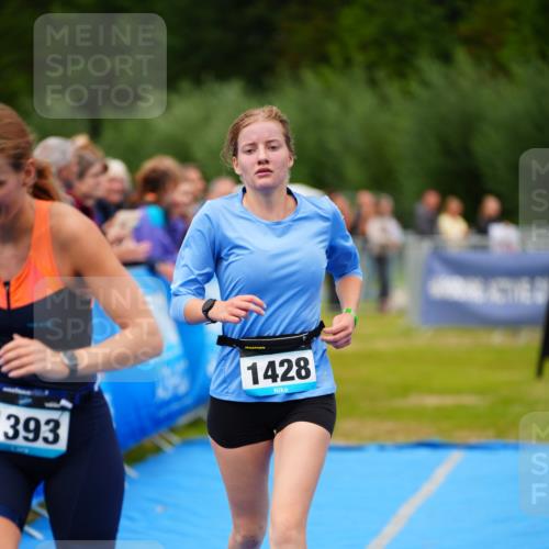 30.08.2026 - Elbe Triathlon Hamburg LAZAROV Photography http://msf.ph/oto/10063365 30.08.2026 11:54:57 Ziel 1393, 1428 meine-sportfotos.de