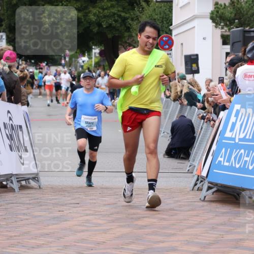 30.08.2026 - Blankeneser Heldenlauf Lena Gebhardt http://msf.ph/oto/10063373 30.08.2026 12:38:01 Ziel 4406 meine-sportfotos.de