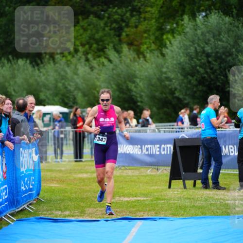 30.08.2026 - Elbe Triathlon Hamburg LAZAROV Photography http://msf.ph/oto/10063405 30.08.2026 11:55:32 Ziel 1343 meine-sportfotos.de