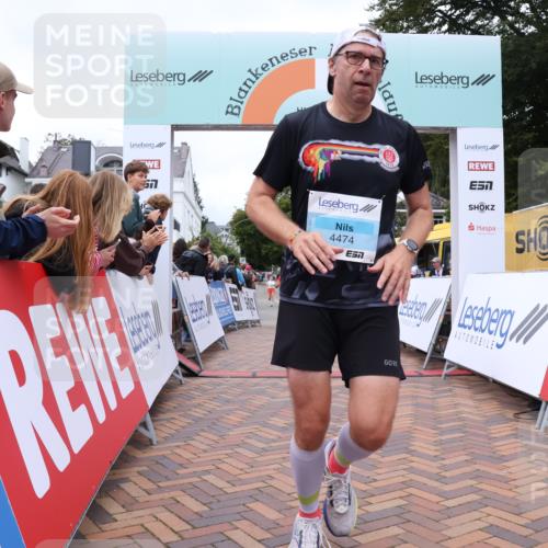 30.08.2026 - Blankeneser Heldenlauf Lena Gebhardt http://msf.ph/oto/10063411 30.08.2026 12:38:10 Ziel 4288, 4406, 4474 meine-sportfotos.de