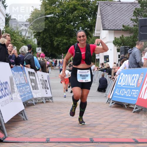 30.08.2026 - Blankeneser Heldenlauf Lena Gebhardt http://msf.ph/oto/10063417 30.08.2026 12:38:12 Ziel 4288, 4406, 4474 meine-sportfotos.de
