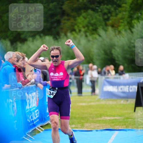 30.08.2026 - Elbe Triathlon Hamburg LAZAROV Photography http://msf.ph/oto/10063419 30.08.2026 11:55:34 Ziel 1343 meine-sportfotos.de