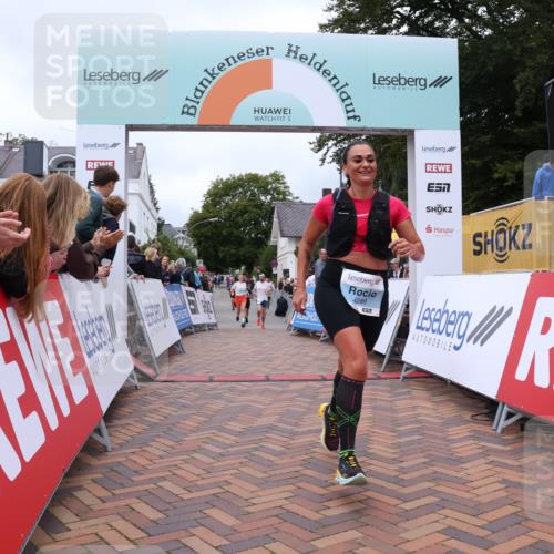 30.08.2026 - Blankeneser Heldenlauf Lena Gebhardt http://msf.ph/oto/10063427 30.08.2026 12:38:14 Ziel 4028, 4288, 4474, 4475 meine-sportfotos.de