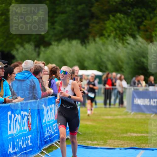 30.08.2026 - Elbe Triathlon Hamburg LAZAROV Photography http://msf.ph/oto/10063430 30.08.2026 11:55:48 Ziel 1423, 1507 meine-sportfotos.de