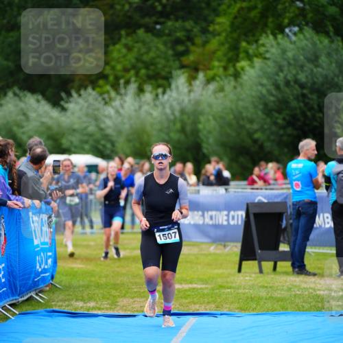 30.08.2026 - Elbe Triathlon Hamburg LAZAROV Photography http://msf.ph/oto/10063442 30.08.2026 11:55:53 Ziel 836, 861, 1376, 1423, 1507 meine-sportfotos.de