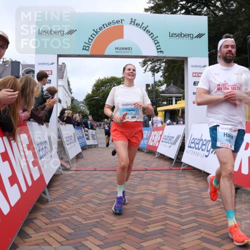 30.08.2026 - Blankeneser Heldenlauf Lena Gebhardt http://msf.ph/oto/10063445 30.08.2026 12:38:19 Ziel 4028, 4151, 4235, 4288, 4475 meine-sportfotos.de