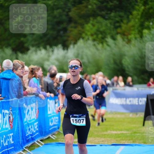 30.08.2026 - Elbe Triathlon Hamburg LAZAROV Photography http://msf.ph/oto/10063450 30.08.2026 11:55:55 Ziel 836, 861, 1376, 1507 meine-sportfotos.de