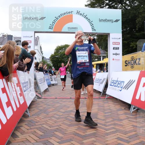 30.08.2026 - Blankeneser Heldenlauf Lena Gebhardt http://msf.ph/oto/10063471 30.08.2026 12:38:25 Ziel 2041, 4028, 4151, 4235, 4265, 4447, 4475 meine-sportfotos.de