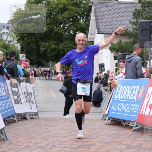 30.08.2026 - Blankeneser Heldenlauf Lena Gebhardt http://msf.ph/oto/10063497 30.08.2026 12:38:29 Ziel 2041, 4133, 4151, 4265, 4447 meine-sportfotos.de