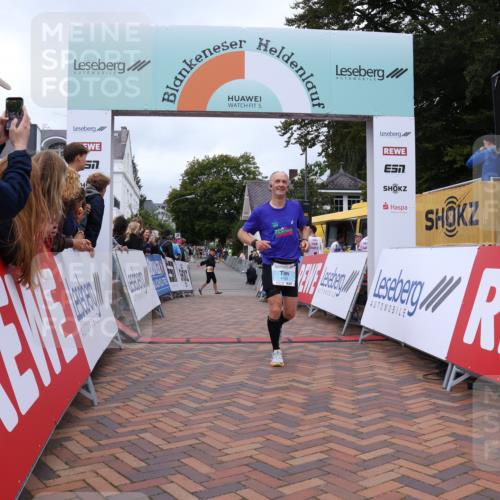 30.08.2026 - Blankeneser Heldenlauf Lena Gebhardt http://msf.ph/oto/10063507 30.08.2026 12:38:31 Ziel 2041, 4133, 4151, 4265, 4447 meine-sportfotos.de