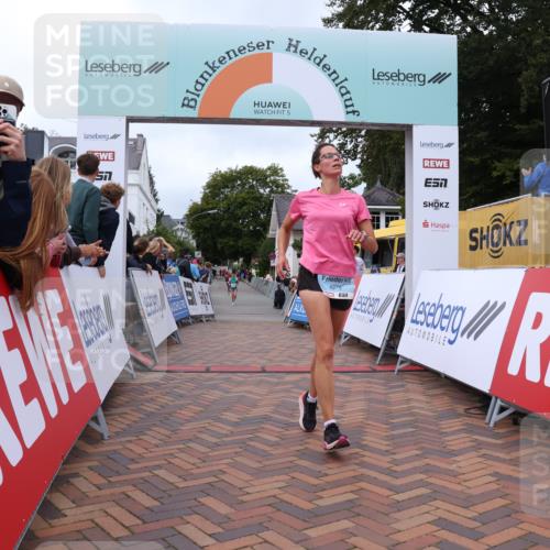 30.08.2026 - Blankeneser Heldenlauf Lena Gebhardt http://msf.ph/oto/10063557 30.08.2026 12:38:58 Ziel 2399, 2546, 4226, 4279 meine-sportfotos.de