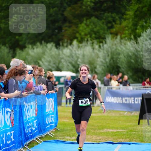 30.08.2026 - Elbe Triathlon Hamburg LAZAROV Photography http://msf.ph/oto/10063567 30.08.2026 11:57:26 Ziel 938 meine-sportfotos.de