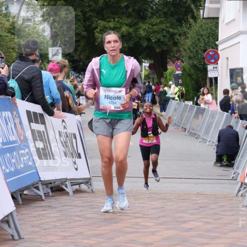 30.08.2026 - Blankeneser Heldenlauf Lena Gebhardt http://msf.ph/oto/10063568 30.08.2026 12:39:06 Ziel 4234 meine-sportfotos.de