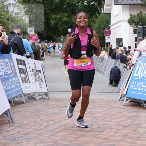 30.08.2026 - Blankeneser Heldenlauf Lena Gebhardt http://msf.ph/oto/10063585 30.08.2026 12:39:12 Ziel 2651, 4234 meine-sportfotos.de