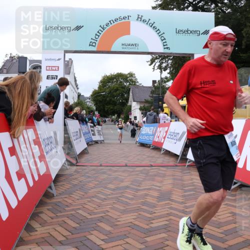 30.08.2026 - Blankeneser Heldenlauf Lena Gebhardt http://msf.ph/oto/10063639 30.08.2026 12:39:24 Ziel 2242, 2826, 4306 meine-sportfotos.de