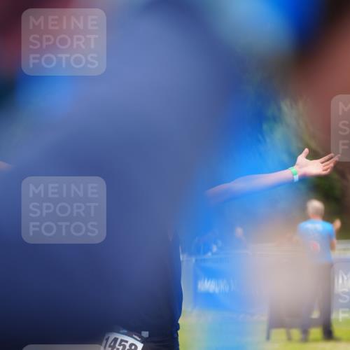 30.08.2026 - Elbe Triathlon Hamburg LAZAROV Photography http://msf.ph/oto/10063690 30.08.2026 11:58:10 Ziel 901, 962, 1181, 1333, 1458 meine-sportfotos.de
