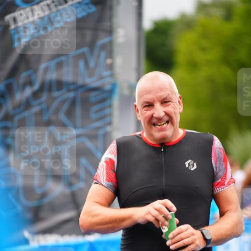 30.08.2026 - Elbe Triathlon Hamburg LAZAROV Photography http://msf.ph/oto/10063692 30.08.2026 11:58:13 Ziel 901, 1181, 1333 meine-sportfotos.de