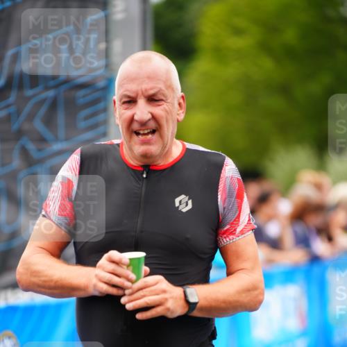 30.08.2026 - Elbe Triathlon Hamburg LAZAROV Photography http://msf.ph/oto/10063695 30.08.2026 11:58:14 Ziel 897, 901, 1181 meine-sportfotos.de