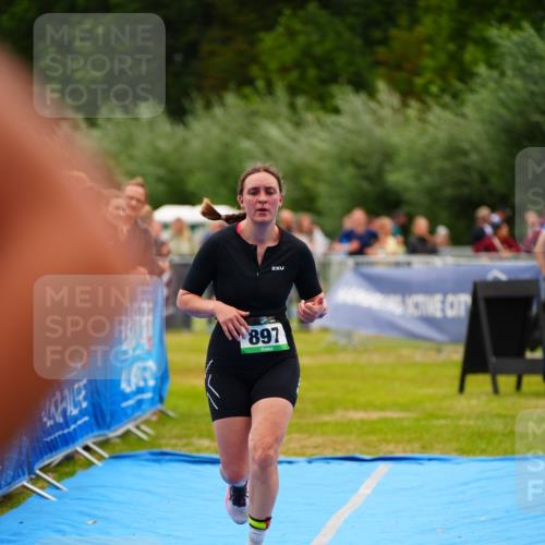 30.08.2026 - Elbe Triathlon Hamburg LAZAROV Photography http://msf.ph/oto/10063709 30.08.2026 11:58:22 Ziel 897, 940 meine-sportfotos.de