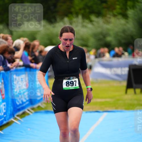 30.08.2026 - Elbe Triathlon Hamburg LAZAROV Photography http://msf.ph/oto/10063713 30.08.2026 11:58:23 Ziel 897, 940, 1462, 1575 meine-sportfotos.de