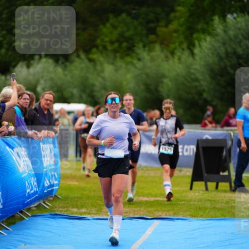 30.08.2026 - Elbe Triathlon Hamburg LAZAROV Photography http://msf.ph/oto/10063718 30.08.2026 11:58:28 Ziel 940, 1462, 1496, 1575 meine-sportfotos.de