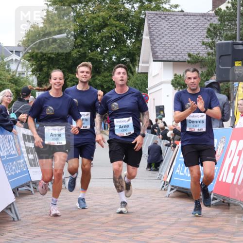 30.08.2026 - Blankeneser Heldenlauf Lena Gebhardt http://msf.ph/oto/10063719 30.08.2026 12:40:07 Ziel 4049, 4387, 4388, 4389, 4390 meine-sportfotos.de