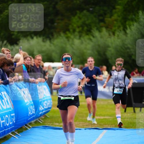 30.08.2026 - Elbe Triathlon Hamburg LAZAROV Photography http://msf.ph/oto/10063723 30.08.2026 11:58:29 Ziel 940, 1462, 1496, 1575 meine-sportfotos.de