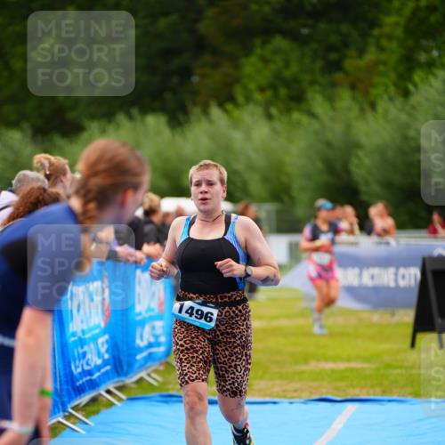 30.08.2026 - Elbe Triathlon Hamburg LAZAROV Photography http://msf.ph/oto/10063751 30.08.2026 11:58:35 Ziel 1462, 1496, 1575 meine-sportfotos.de