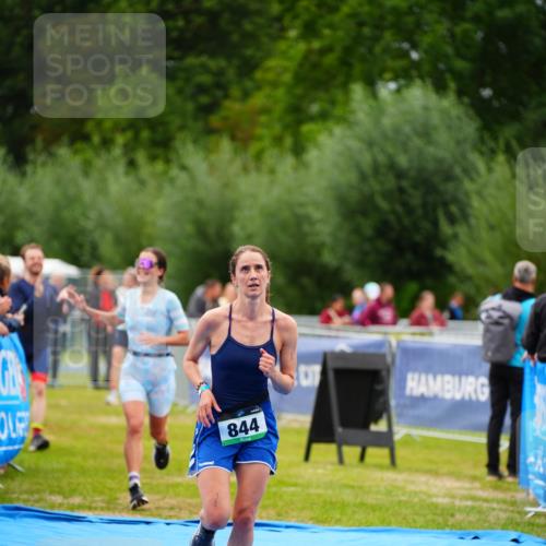 30.08.2026 - Elbe Triathlon Hamburg LAZAROV Photography http://msf.ph/oto/10063764 30.08.2026 11:58:44 Ziel 844, 1588 meine-sportfotos.de