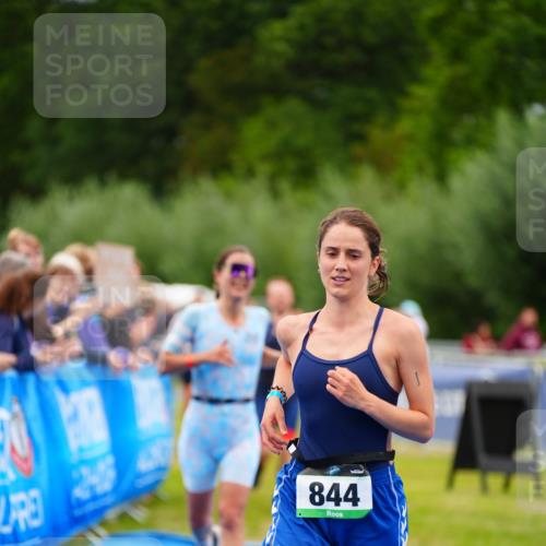 30.08.2026 - Elbe Triathlon Hamburg LAZAROV Photography http://msf.ph/oto/10063772 30.08.2026 11:58:46 Ziel 844, 1401, 1489, 1526, 1588 meine-sportfotos.de