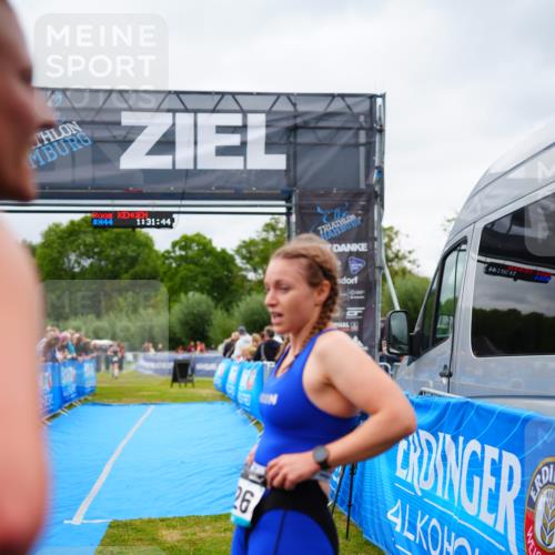 30.08.2026 - Elbe Triathlon Hamburg LAZAROV Photography http://msf.ph/oto/10063794 30.08.2026 11:59:02 Ziel 811 meine-sportfotos.de