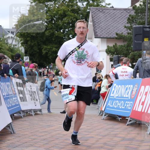 30.08.2026 - Blankeneser Heldenlauf Lena Gebhardt http://msf.ph/oto/10063801 30.08.2026 12:40:31 Ziel 2725, 4402, 4446 meine-sportfotos.de